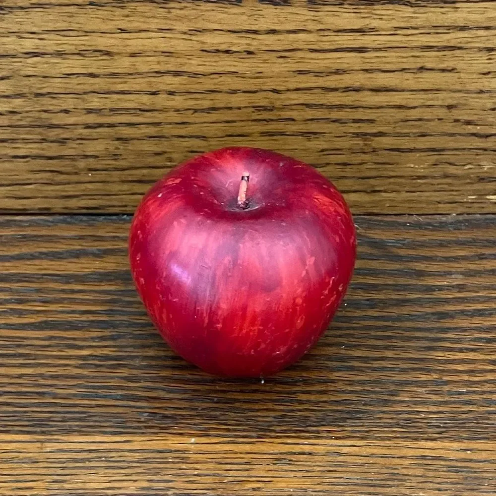 New Apple Candle
